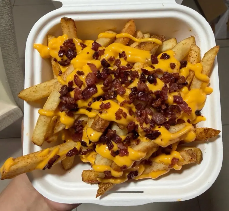 Frites cheddar-bacon